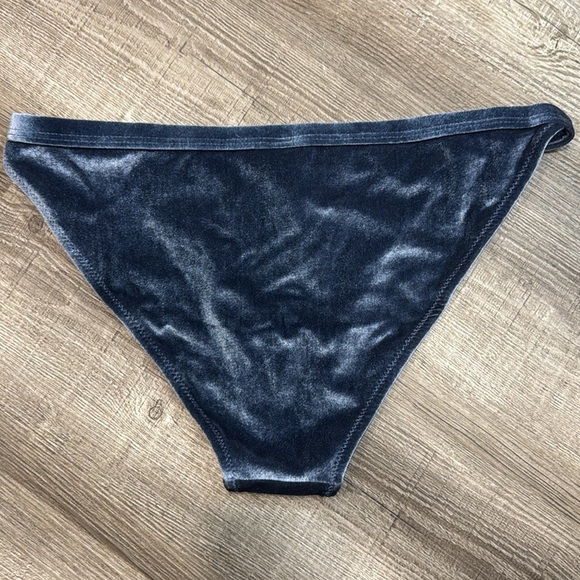 🩶Cupshe Blue Bikini Swimwear Classic Cut - Picture 3 of 4